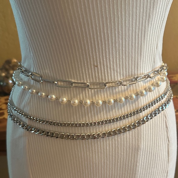 Steve Madden Silver and Pearl Chain Belt - Picture 1 of 5